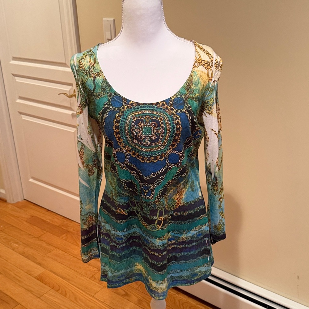 Cache Multicolor Women's long sleeve cold shoulder top Versace like design